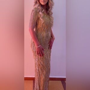 Evening dress size 6
Like new
Original price:$1200... Now 650